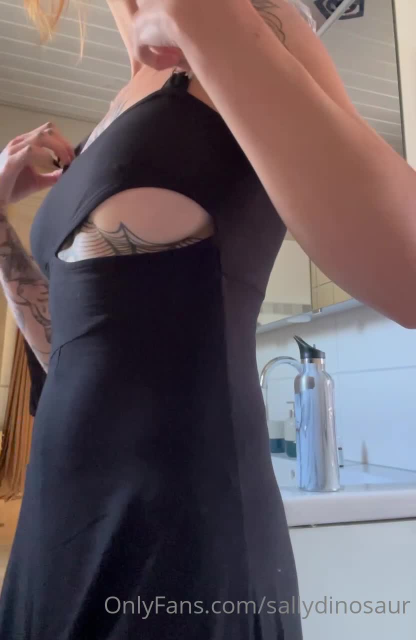 Video 5117 from Sallydinosaur