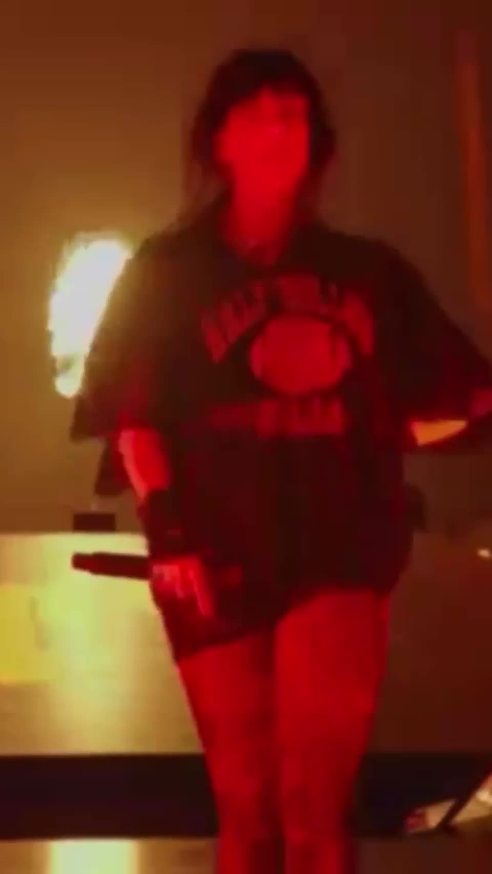 Video 5824 from Billie Eilish