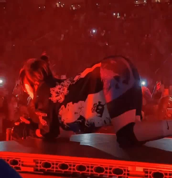 Video 5991 from Billie Eilish