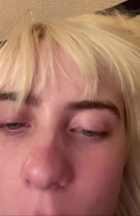 Video 6119 from Billie Eilish