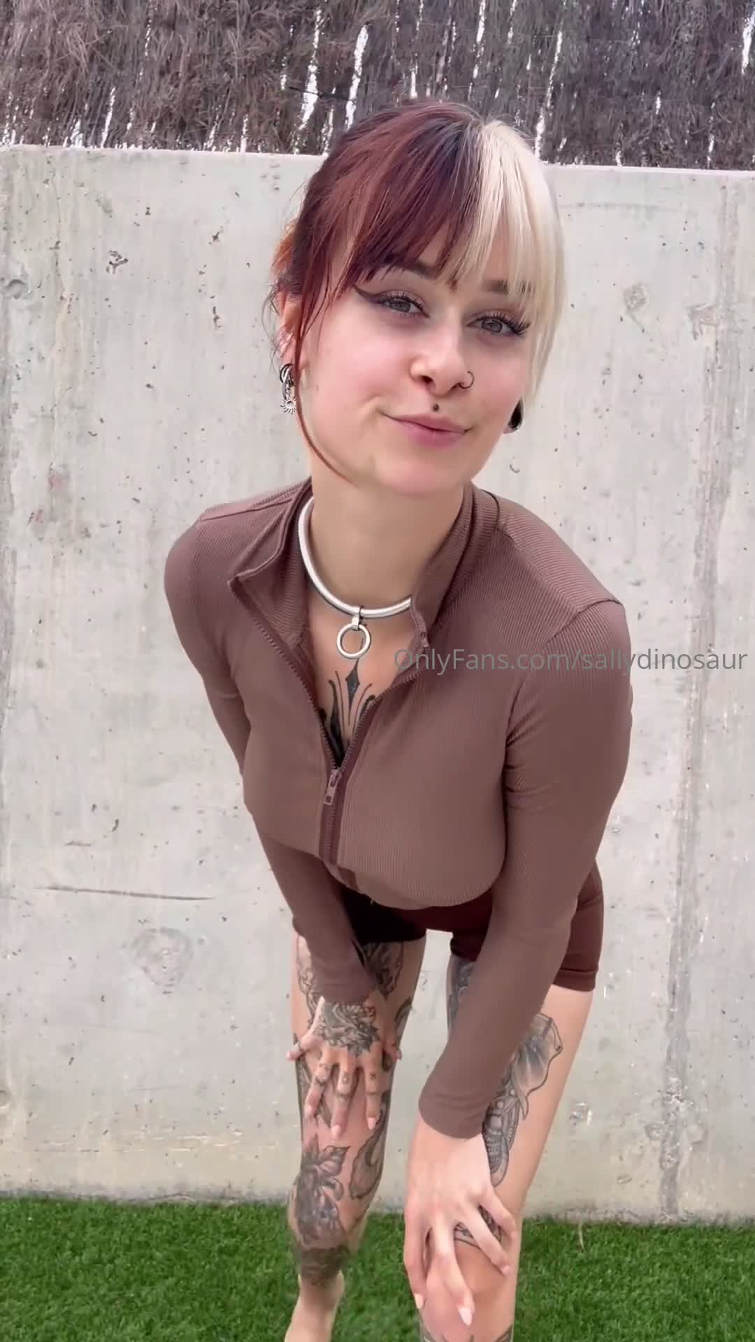 Video 6892 from Sallydinosaur