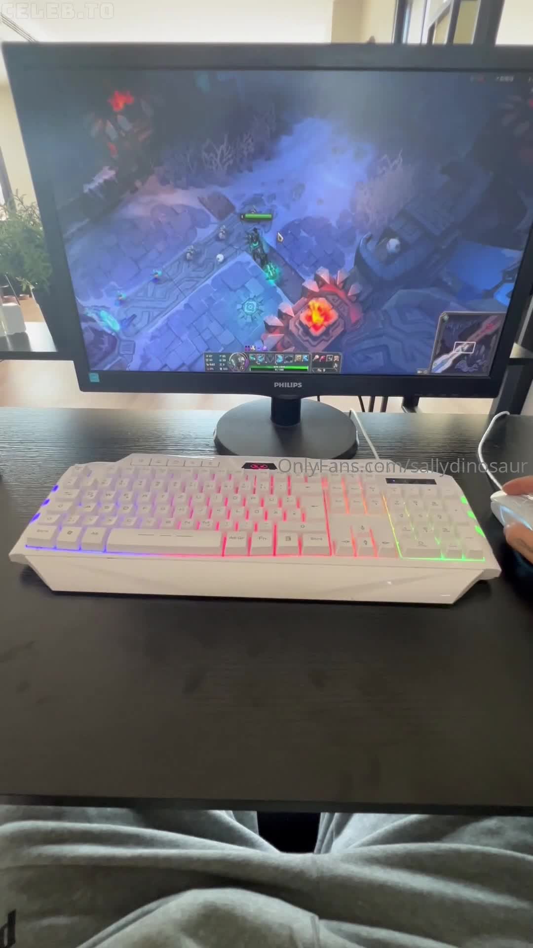 Video 7200 from Sallydinosaur