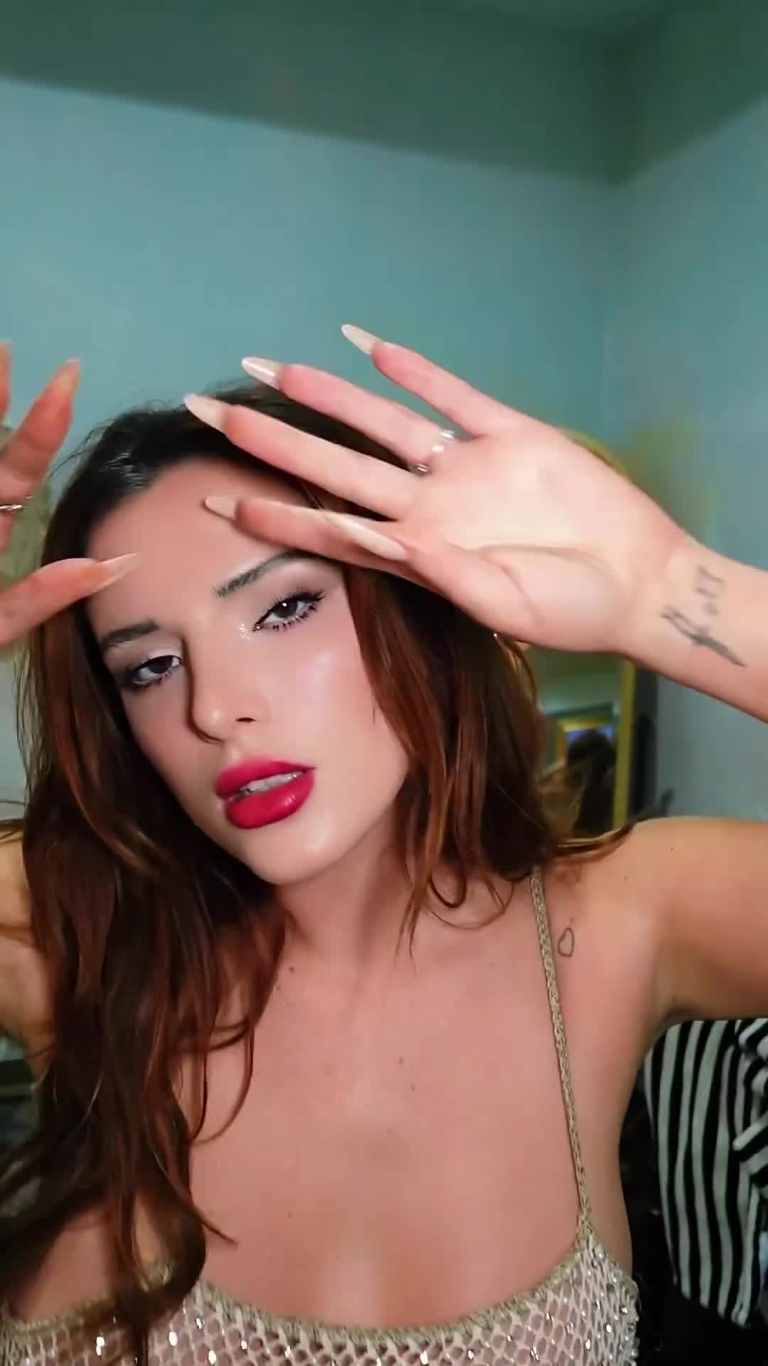 Video 7528 from Bella Thorne