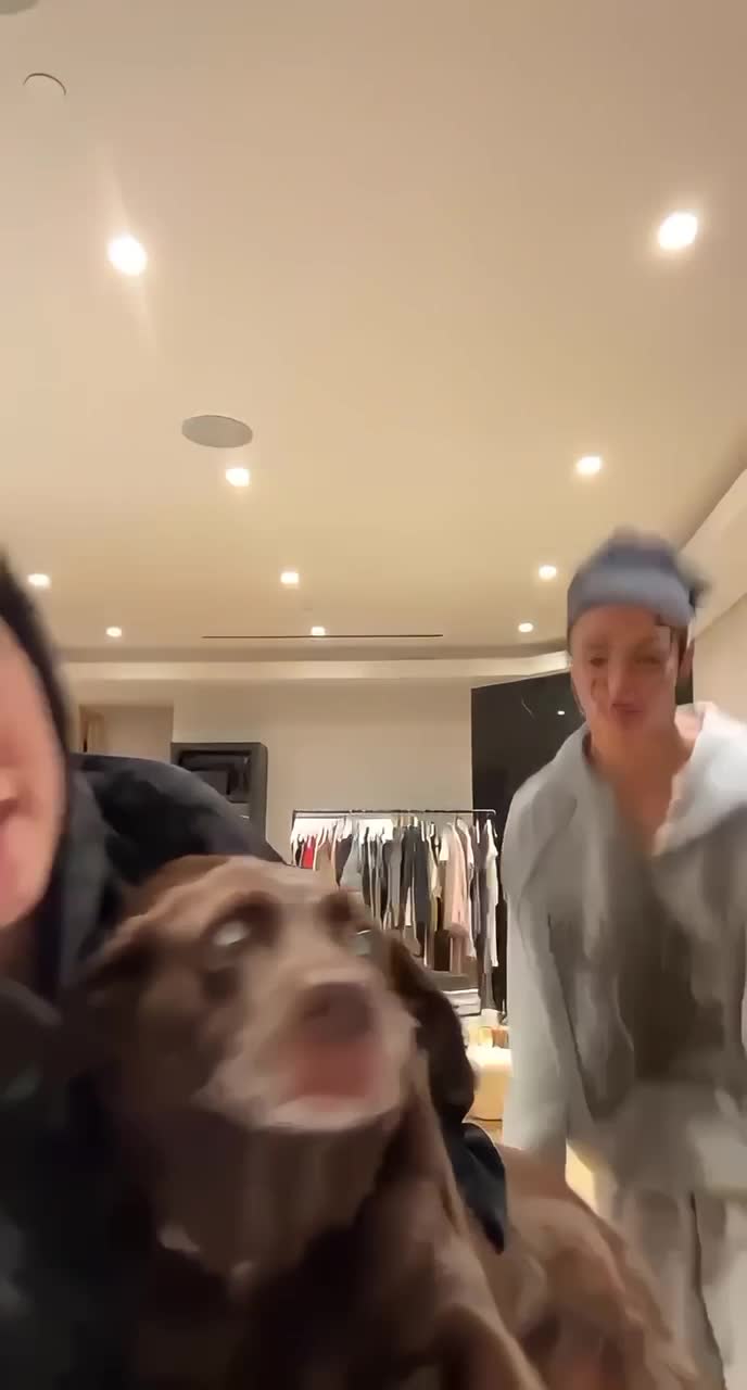 Video 7580 from Charli D’Amelio