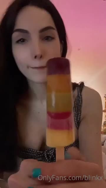 Video 7748 from Liz Blinkx
