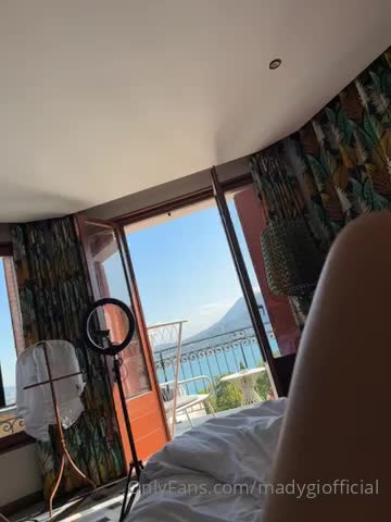 Video 8107 from Mady Gio