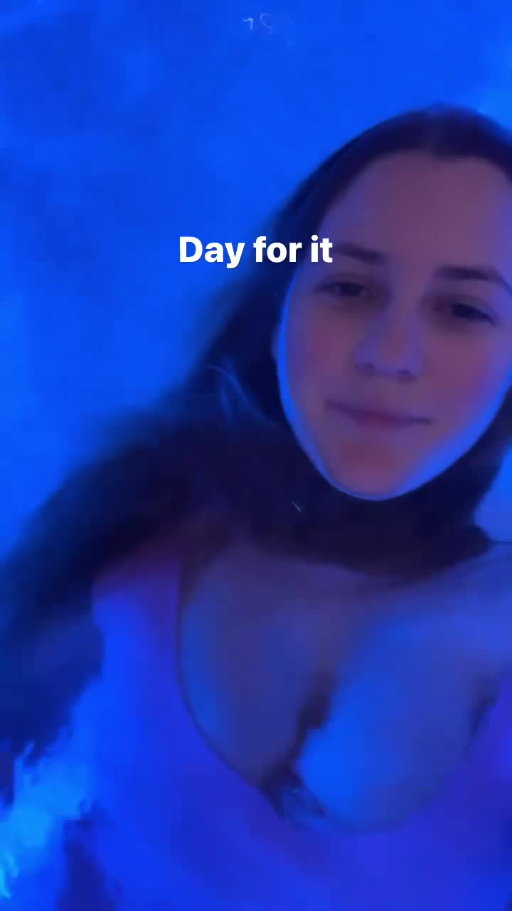 Video 8118 from Chloe Maddren