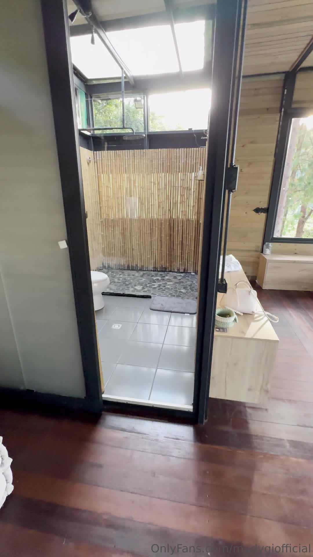 Video 8153 from Mady Gio