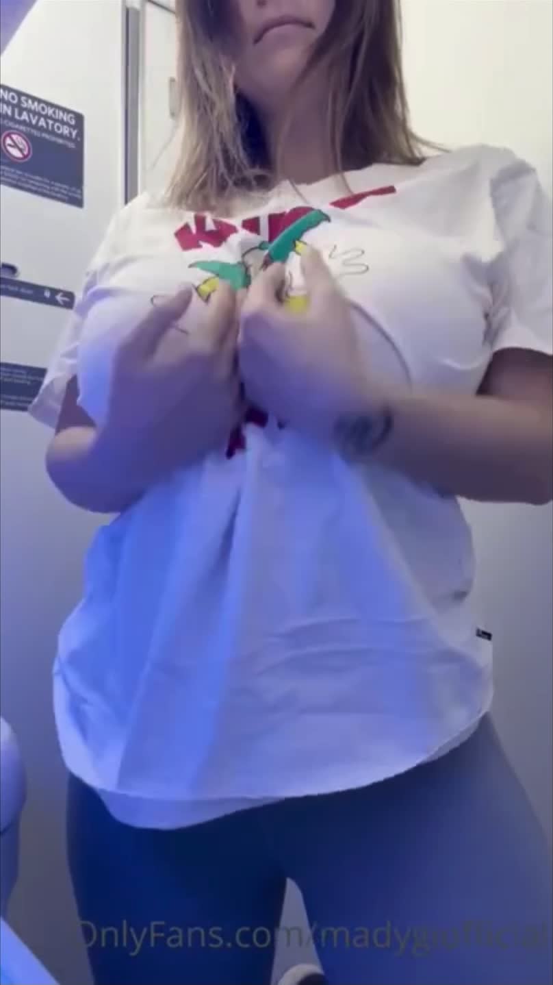 Video 8218 from Mady Gio