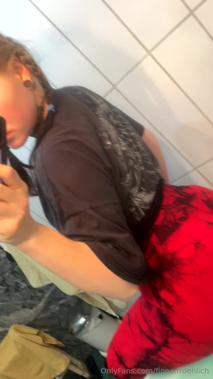 Video 8885 from fionafroehlich