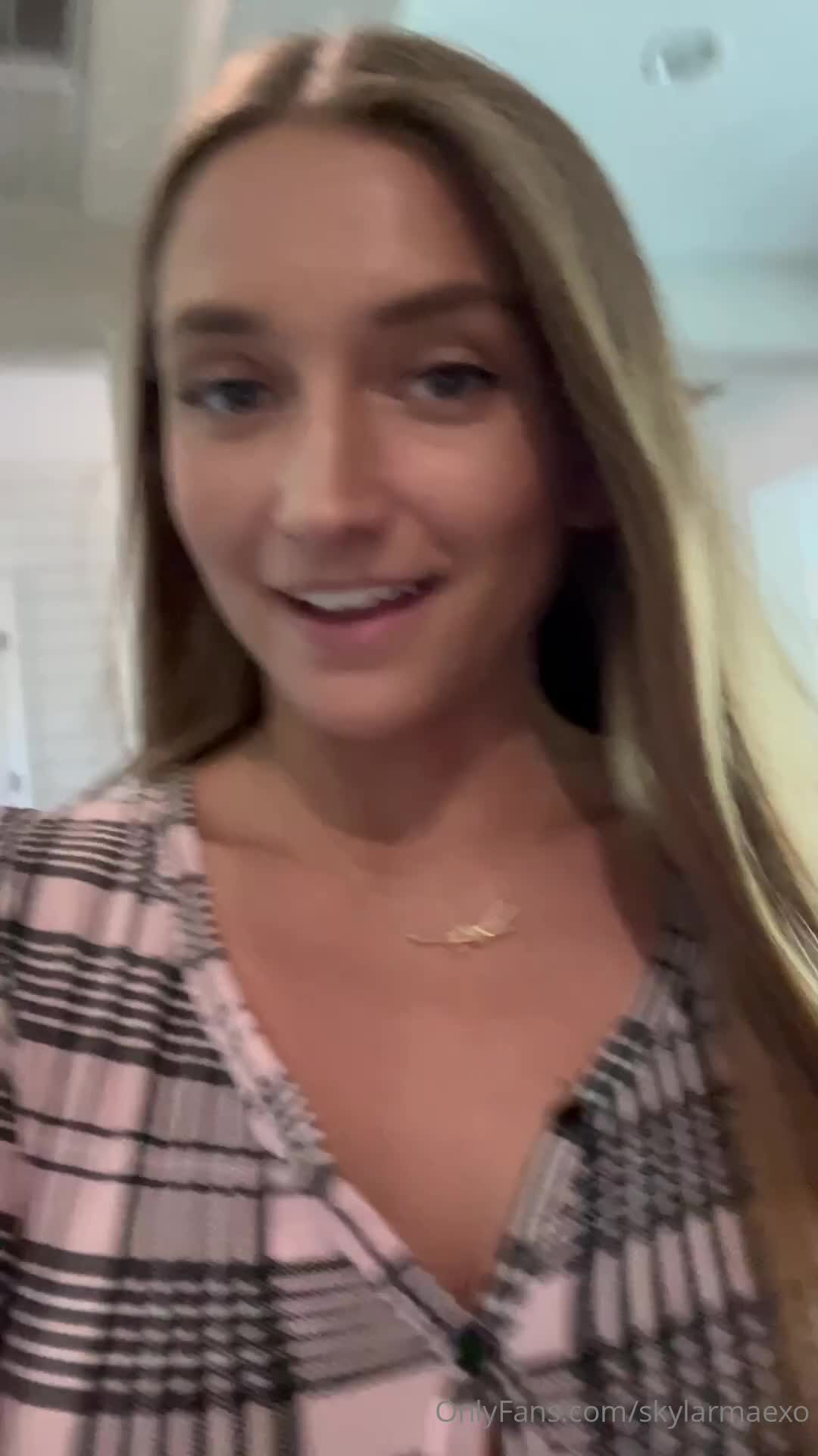 Video 9015 from Skylar Mae