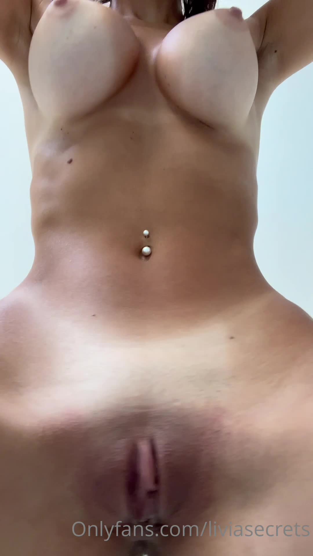 Video 9083 from Olivia Quinn