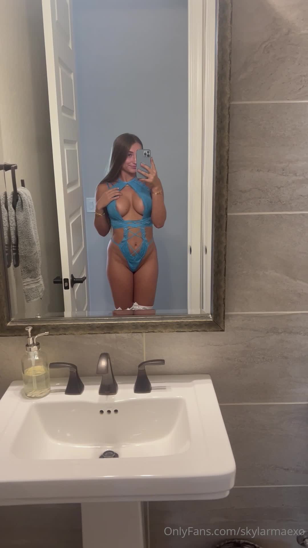 Video 9105 from Skylar Mae