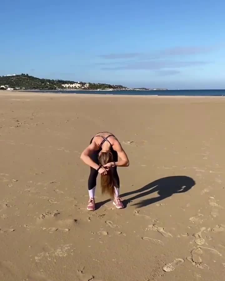 Video 9475 from Lola Weippert