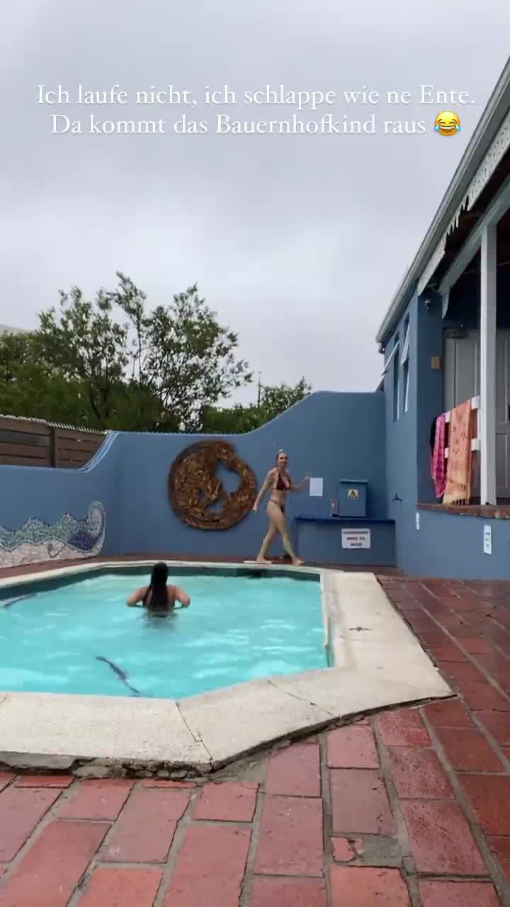 Video 9571 from Lola Weippert