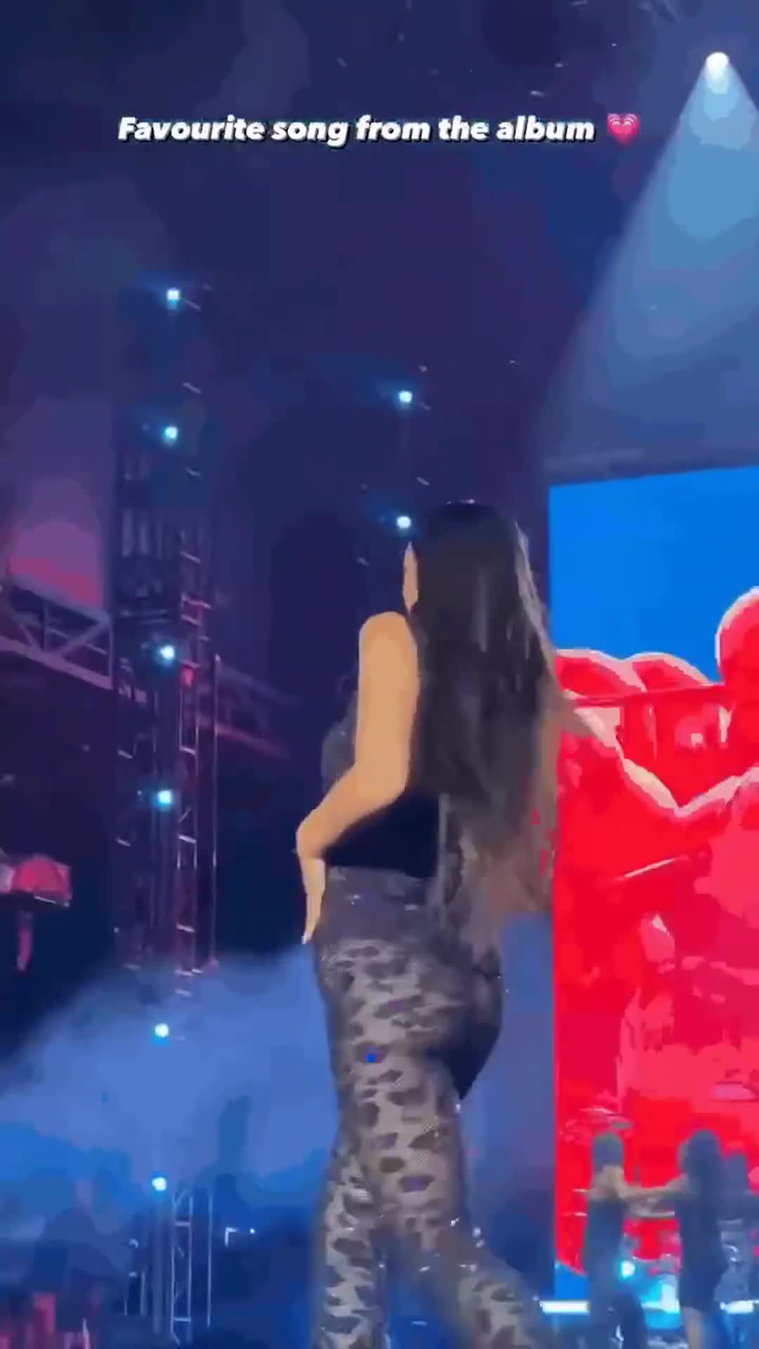 Video 10015 from Dua Lipa