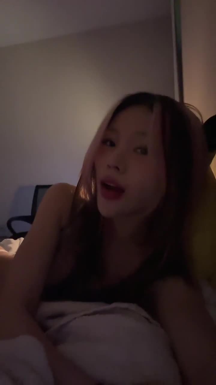 Video 1453181 from soph96719 | u488304564 | sophiekimm