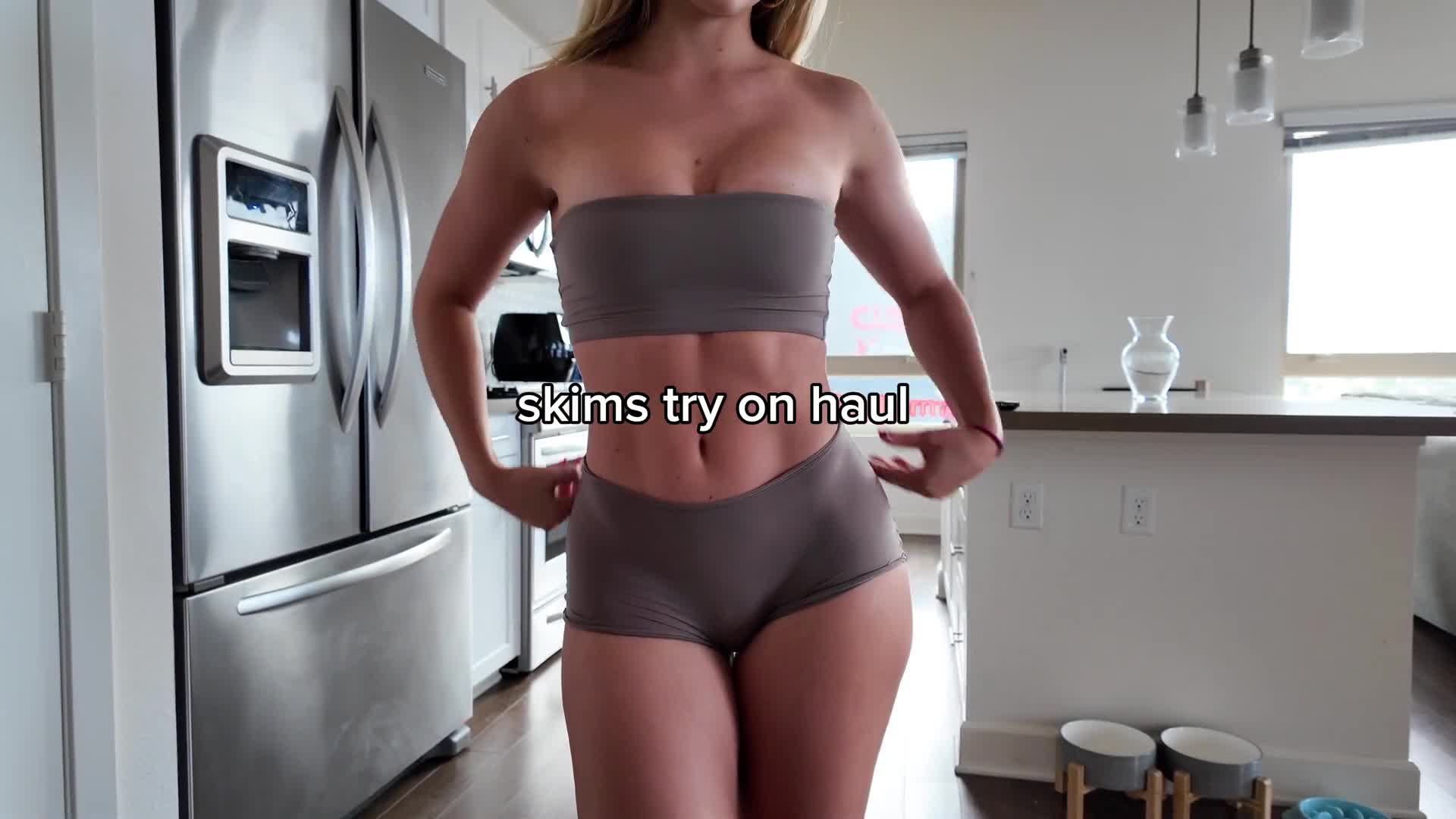 Video 1453193 from Heloise Hut