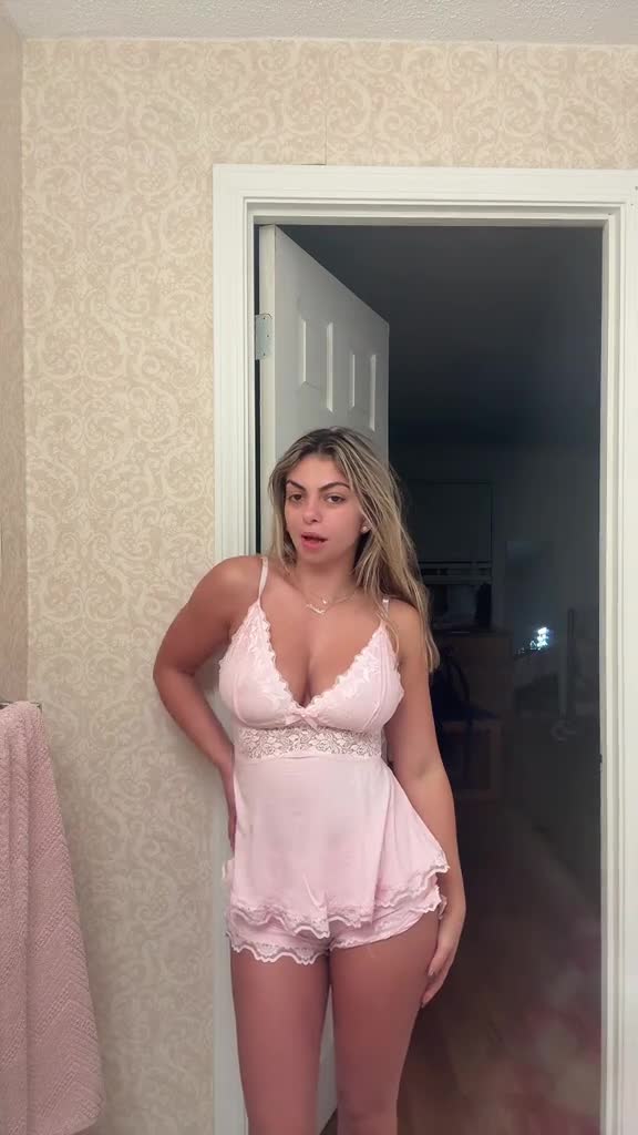 Video 1463432 from gaby_zola