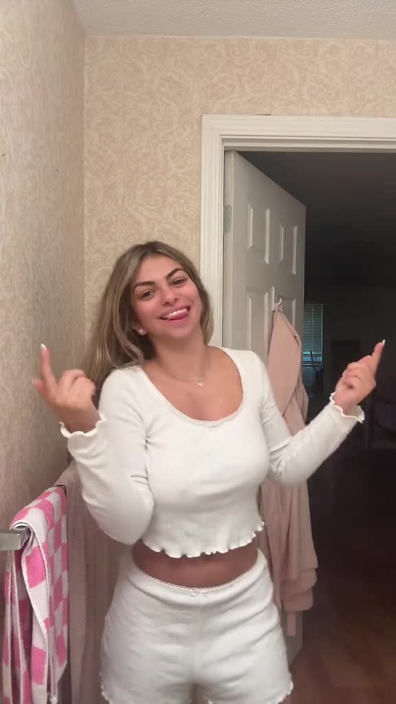 Video 1469518 from gaby_zola