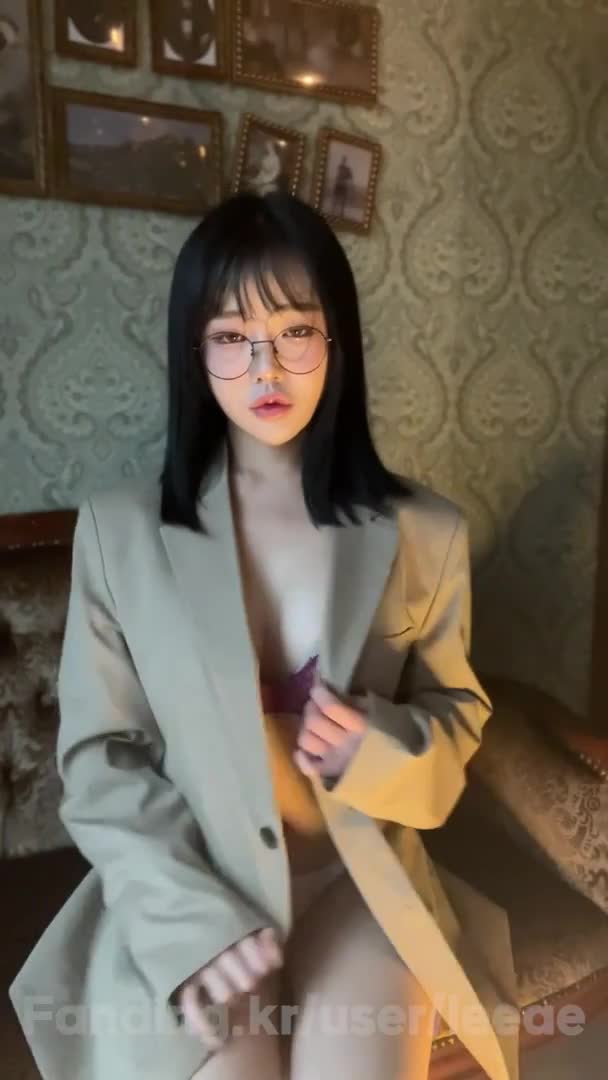 Video 1474172 from leeae | leeae__ | leeae_ai | rkawk0702 | Leeae (李爱/이아이)