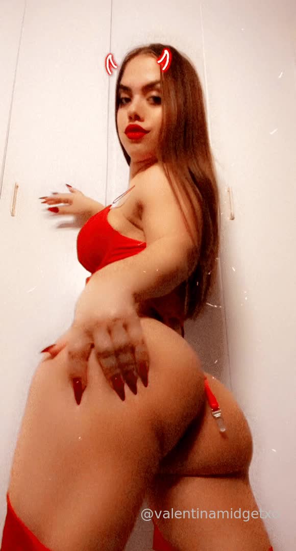 Video 1477246 from Valentina midget / valentinamidgetxo