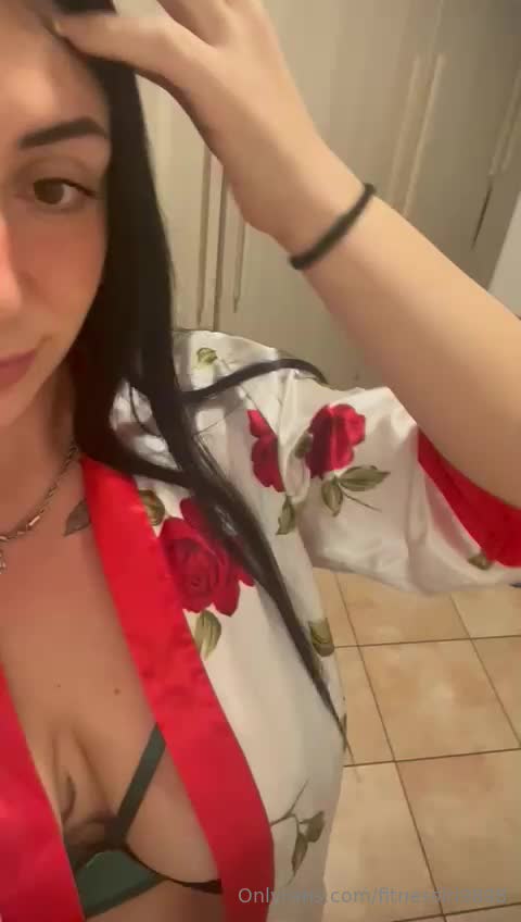 Video 1478012 from Andreea Irimescu / Irifit98 / FitnessIri / fitnessiri9898