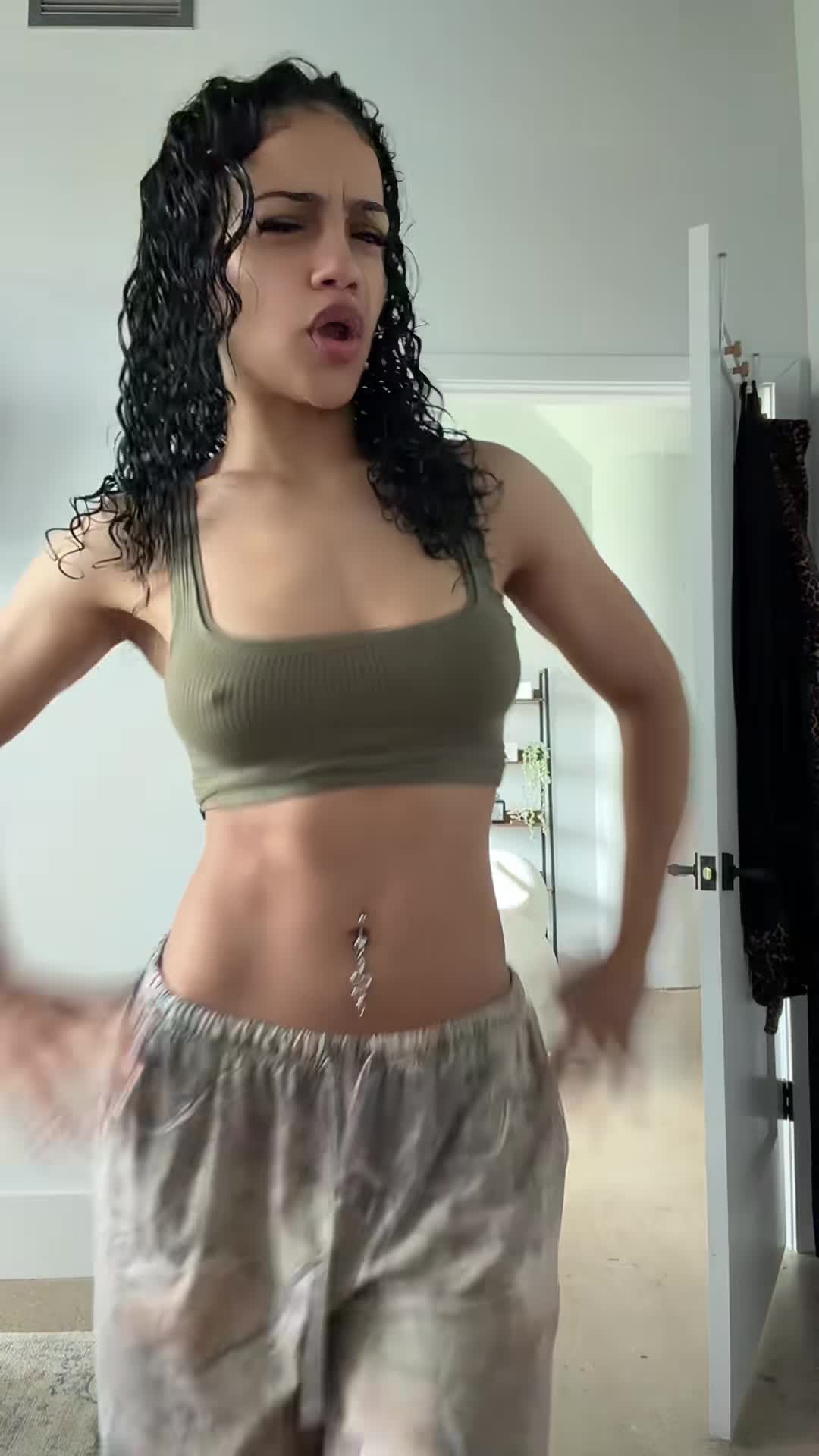 Video 1482585 from delaney.qtt / delaney / laney