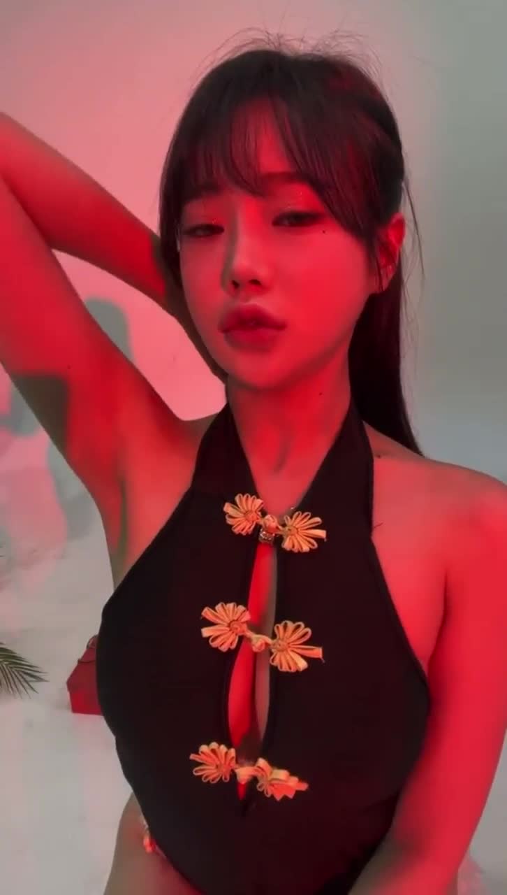 Video 1489966 from leeae | leeae__ | leeae_ai | rkawk0702 | Leeae (李爱/이아이)