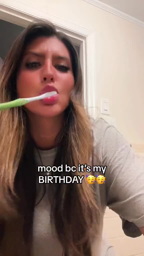 Video 1496775 from Lydia Hollis / lydia.hollis / lydialove98