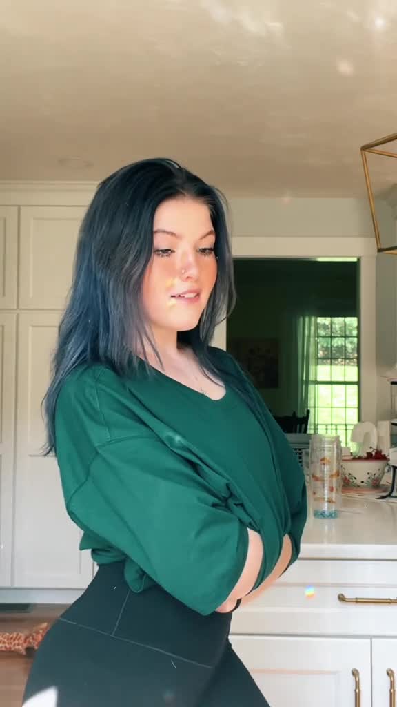 Video 1500038 from Elsuzanne / Laurensuzaanne / itscloudyy
