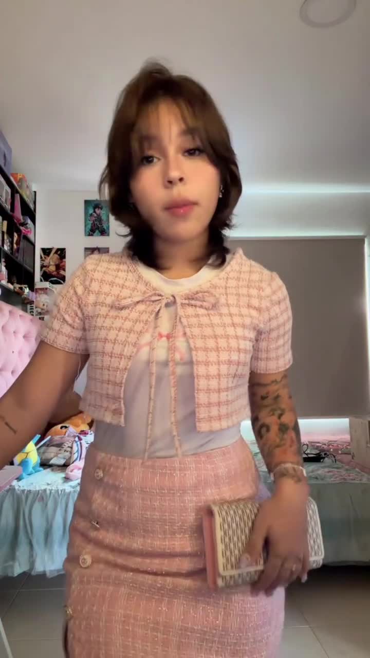Shaden Ferraro — Topless In Bedroom, 0:15 thumbnail