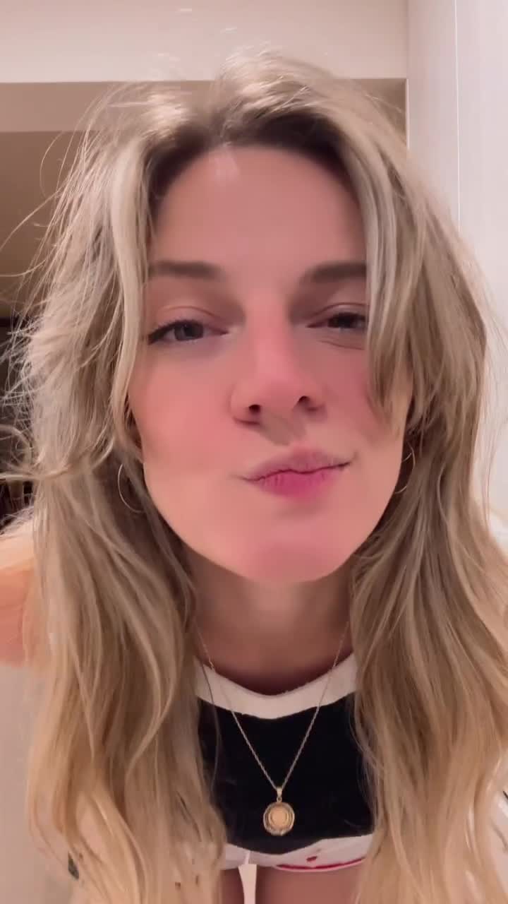 Video 1507810 from Ellie Land | Michelle Moonsugar