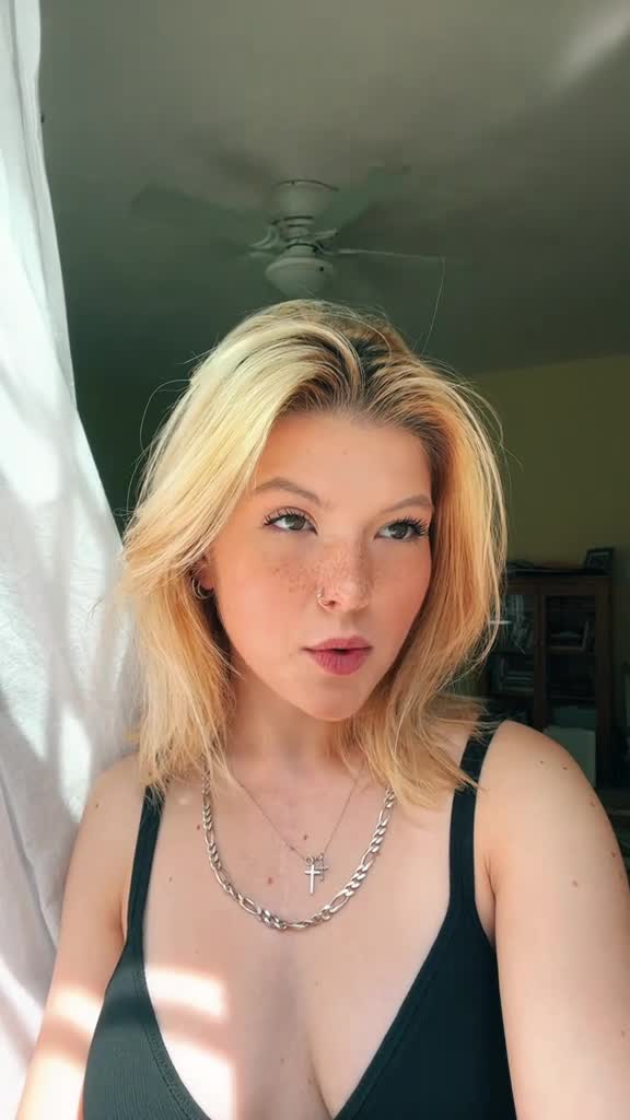 Video 1512733 from Elsuzanne / Laurensuzaanne / itscloudyy