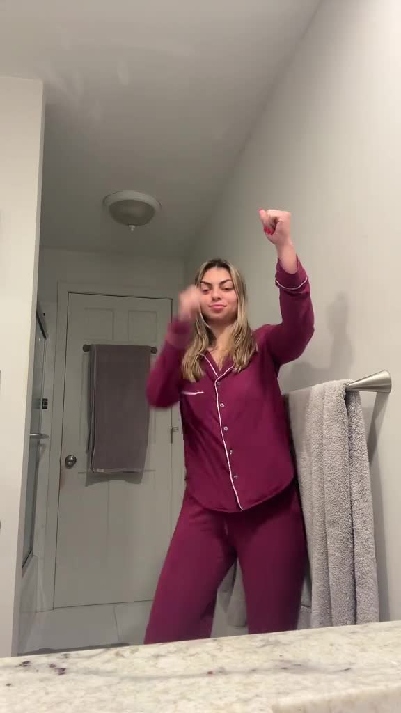 Video 1513459 from gaby_zola