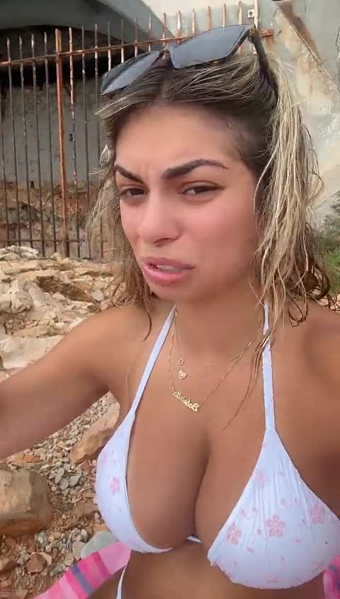Video 1514322 from gaby_zola