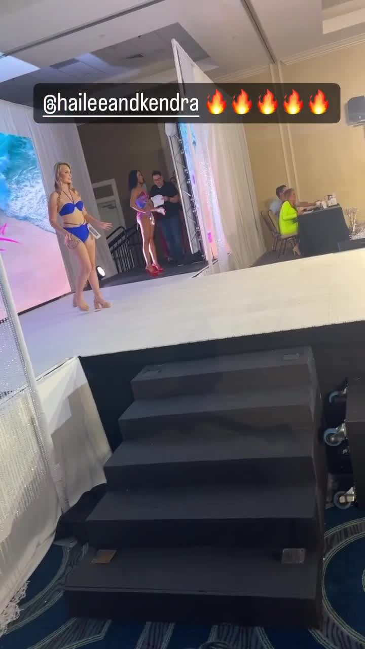 Video 1514741 from HaileeandKendra - Hailee Kendra