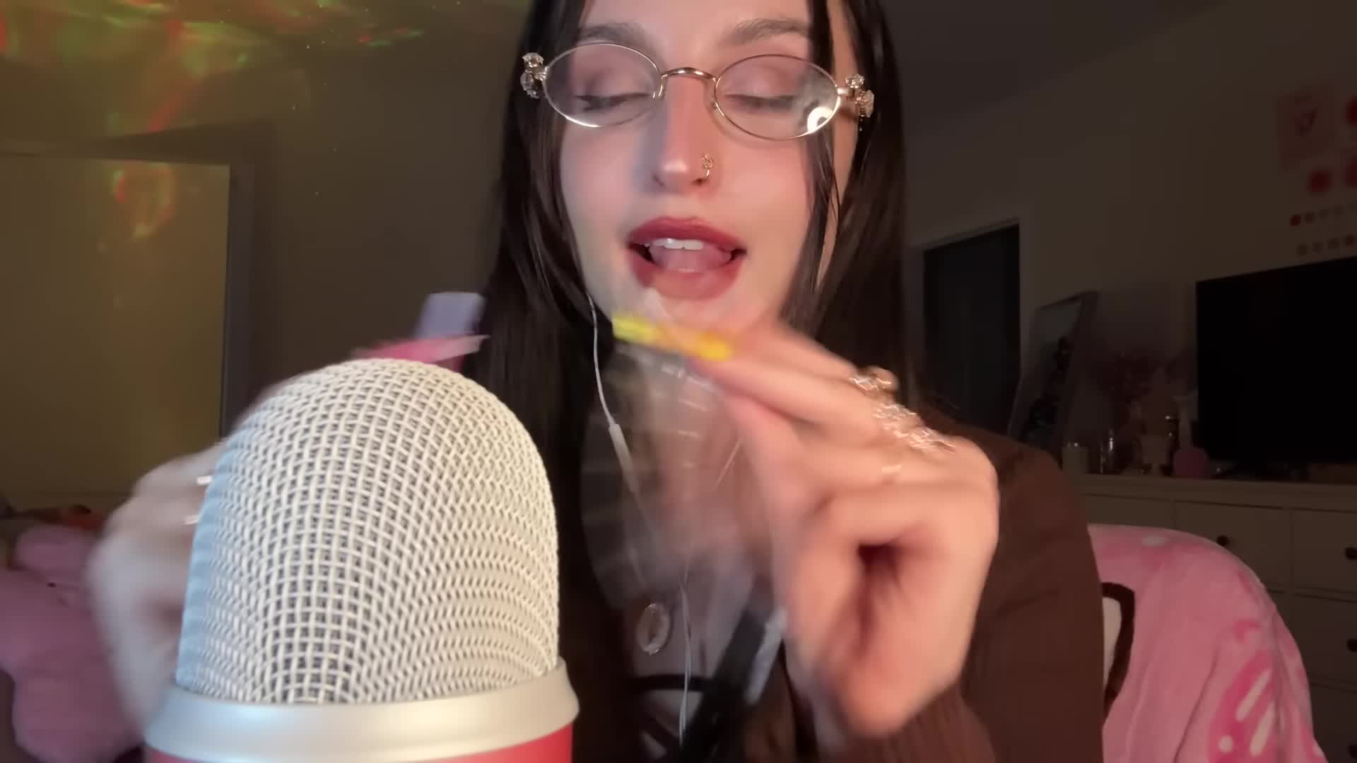 Video 1515904 from beebee ASMR