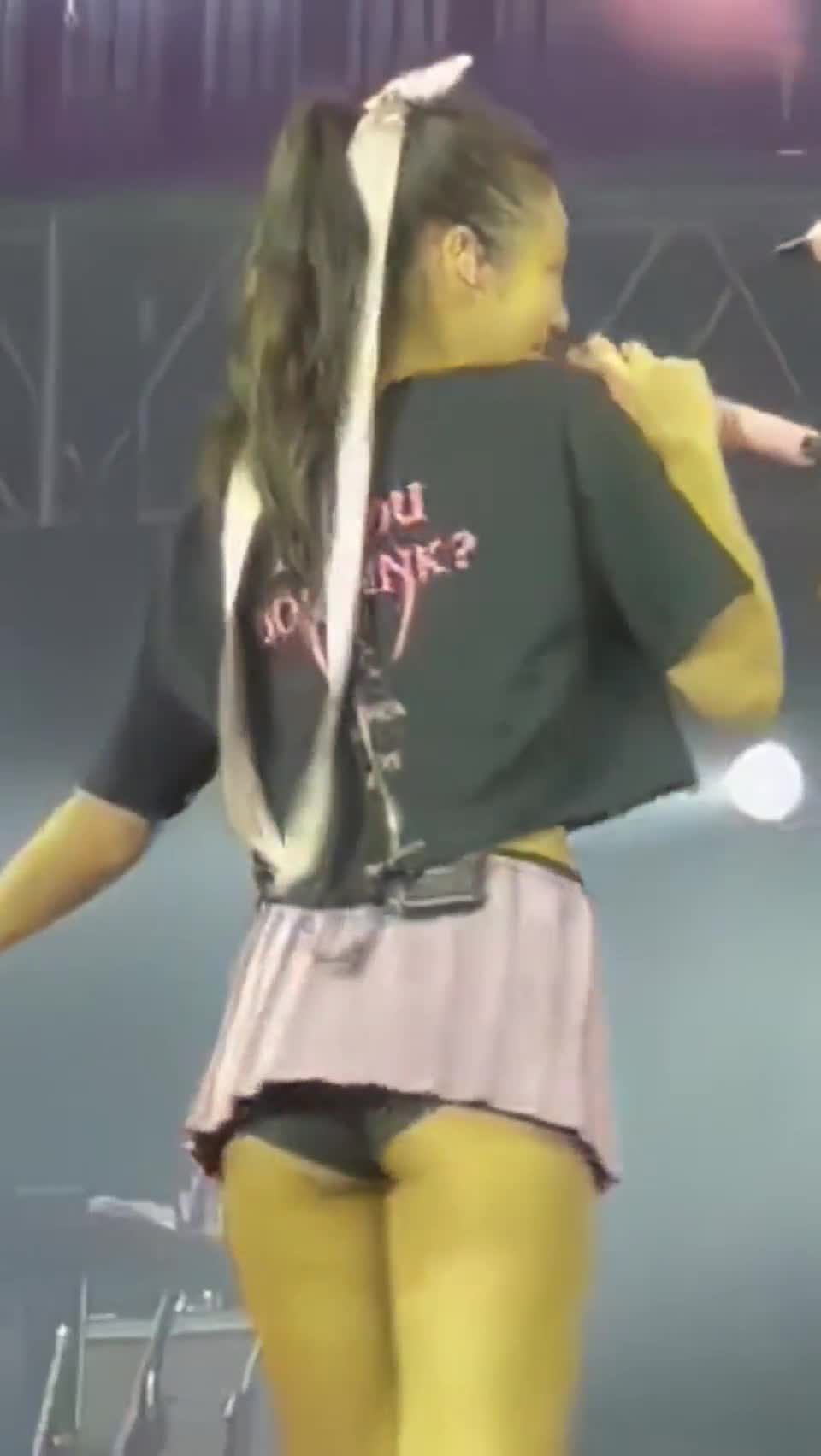 Video 1516212 from Jennie | BLΛƆKPIИK (Blackpink)