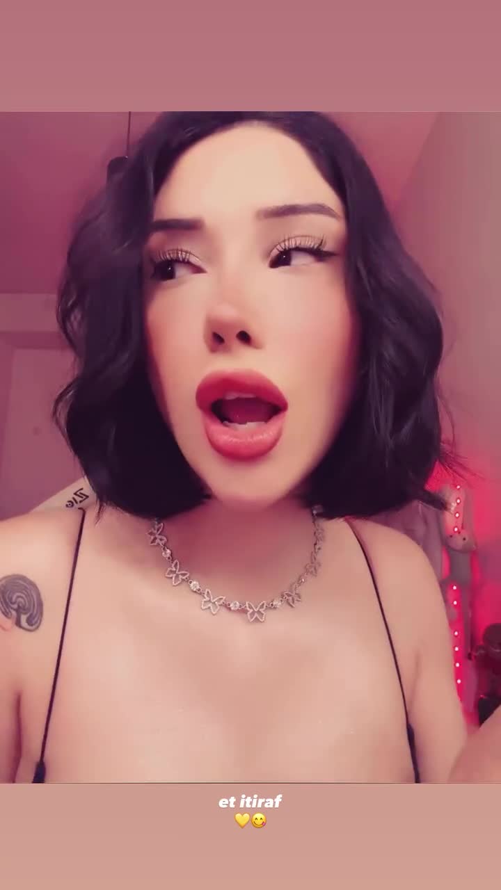 buuseaydin / — Nude In Bedroom, 0:15 thumbnail