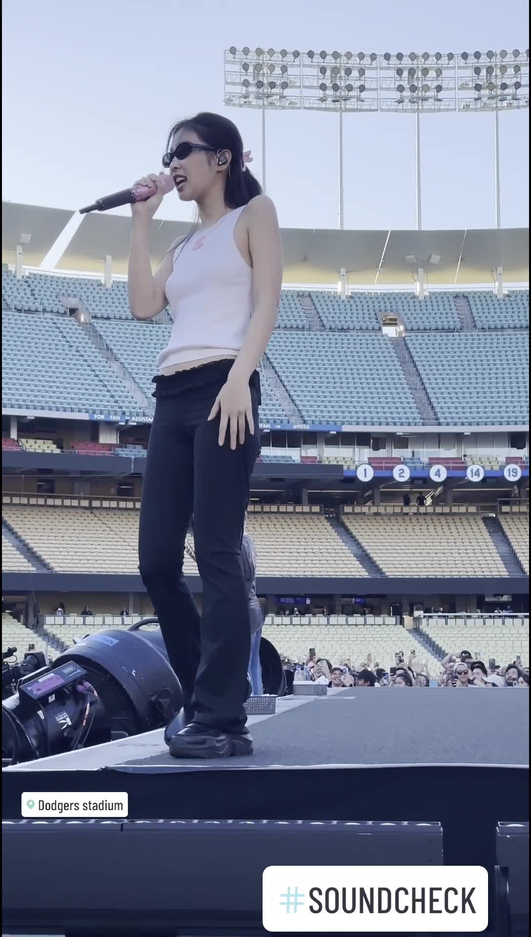 Video 1516715 from Jennie | BLΛƆKPIИK (Blackpink)