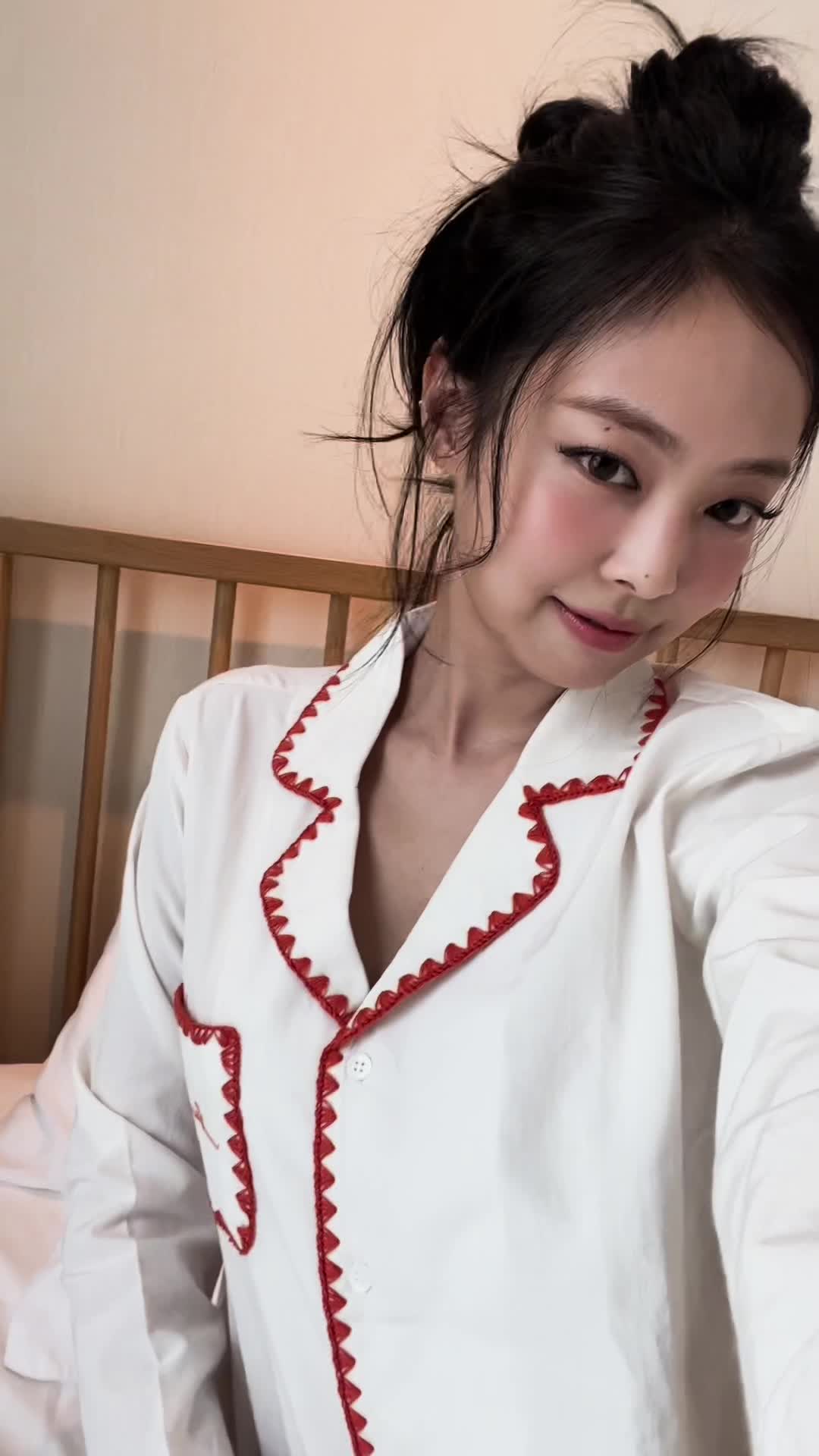 Video 1516725 from Jennie | BLΛƆKPIИK (Blackpink)
