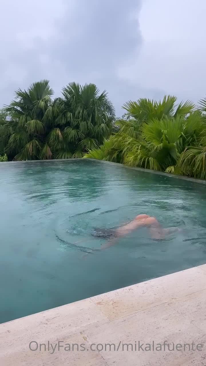 Video 1519945 from Mikaela Lafuente