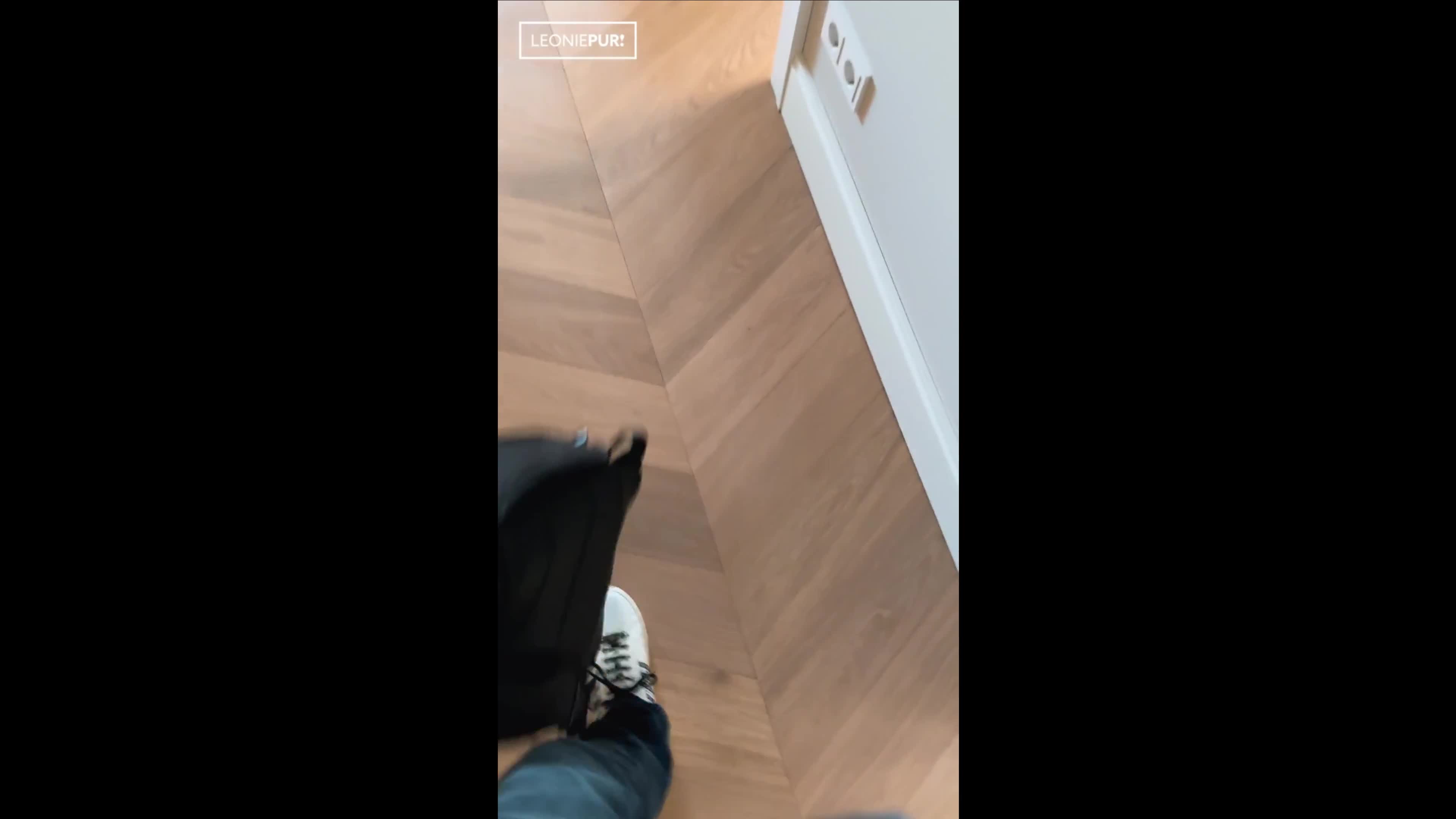 Video 1521287 from Leonie Pur