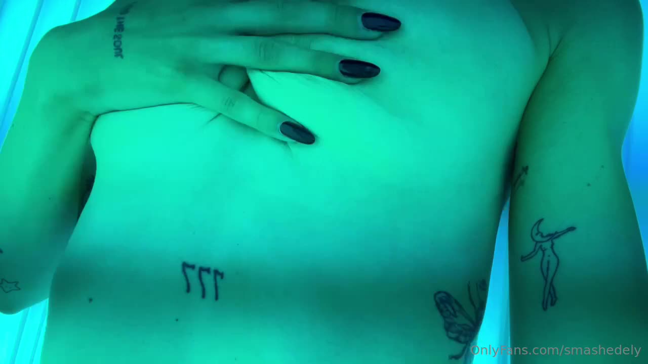Video 1523445 from Smashedely