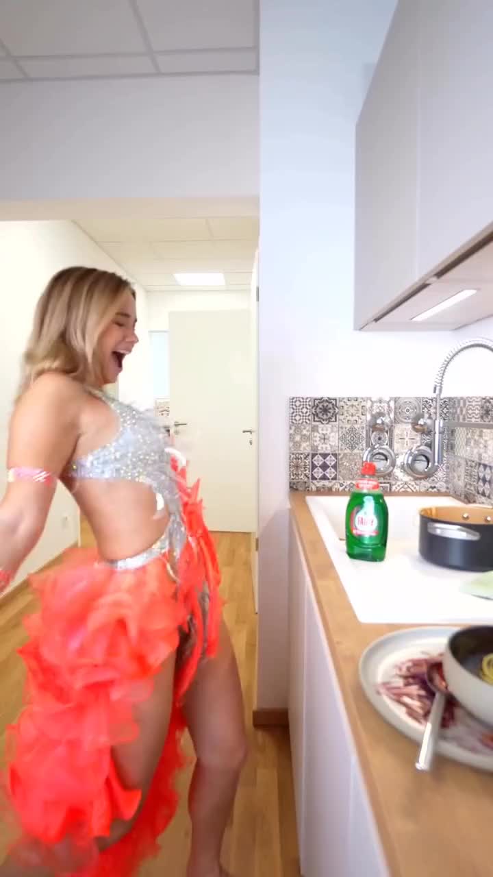 Video 1524391 from Julia Beautx