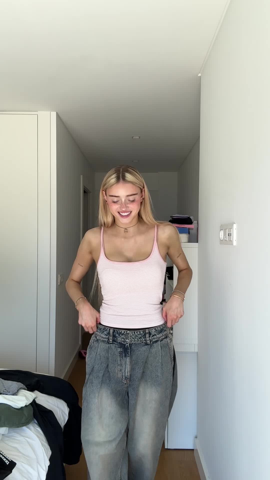 Video #1525128 thumbnail