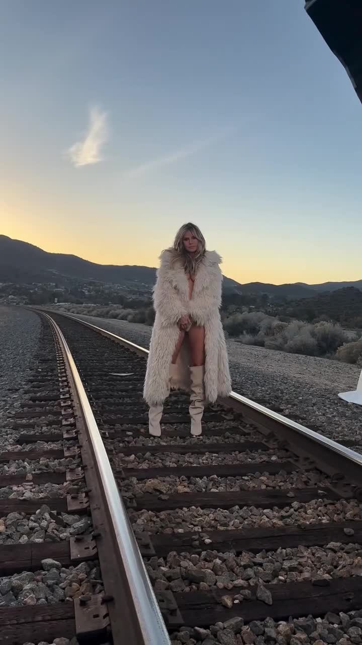 Video 1525790 from Heidi Klum