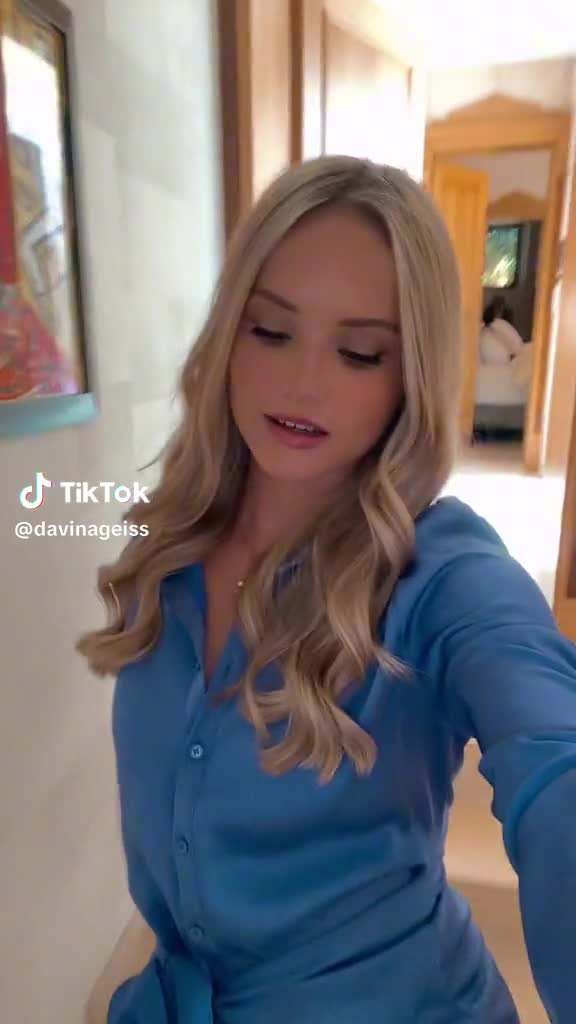Video 1529382 from Davina Geiss