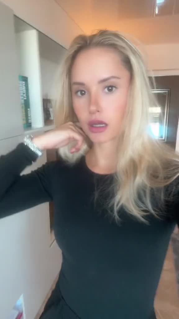 Video 1529385 from Davina Geiss